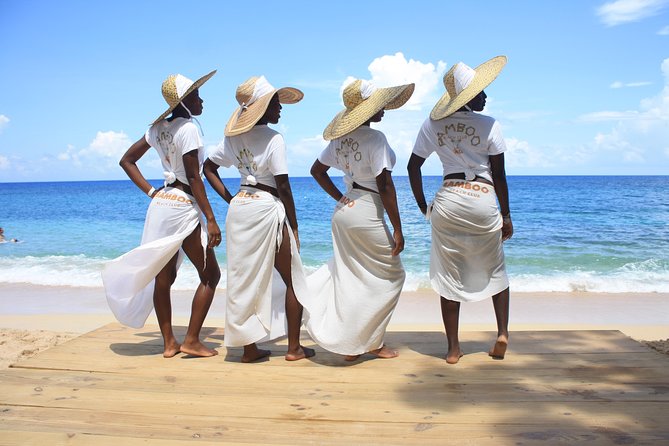 Montego Bay: Bamboo Beach Club VIP Access with Lunch & Cocktails - Cocktails and the Kool Bartenders mixology demo