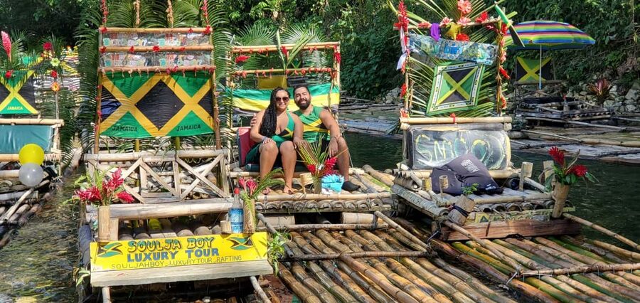 Montego Bay: Bamboo Raft Cruise on the Great River - Practical tips: shoes, towels, waterproof gear, and cash
