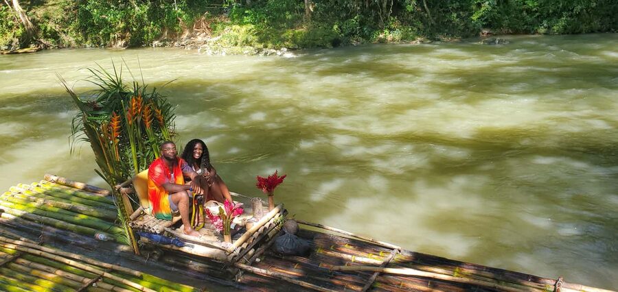Montego Bay: Bamboo Raft Cruise on the Great River - Lethe visit and floating raft shops: food, music, and souvenirs