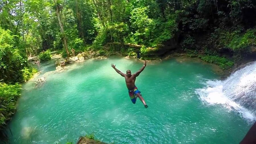 Montego Bay: Blue Hole, Dunn’s River, and Beach Club Trip - Dunn’s River Falls: The Hand-Climb, Plunge Pools, and Slip Risk