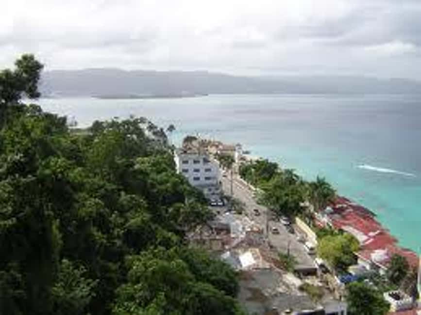 Montego Bay City and Rose Hall Haunted House Tour - Shopping for coffee, rum, and spices without losing the day