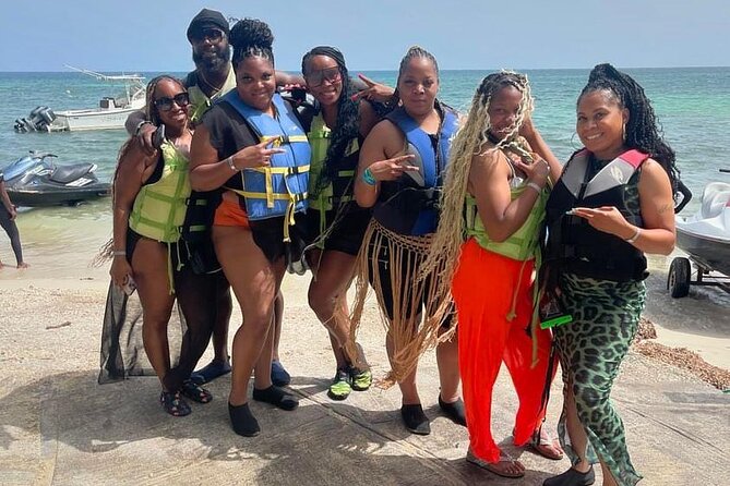 MONTEGO BAY City Highlights Tour - Downtown Montego Bay and Sam Sharpe Square: Photos With Context