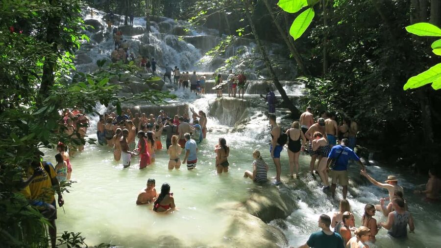 Montego Bay: Dunn's River Falls & Lunch at Bamboo Beach Club - Hands-in climbing: how the guide experience actually helps
