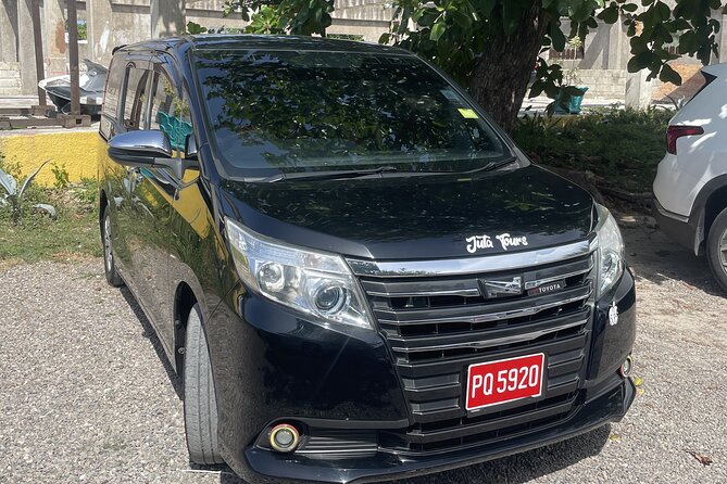 Montego Bay Hotels Airport Private Transfers - Nightlife Connections: Clubs, Bars, Lounges, and VIP-Style Planning
