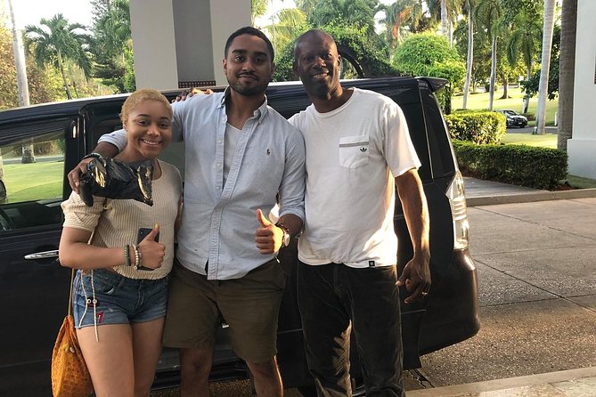 Montego Bay Hotels Private Airport Round Trip Transfers - Return Trip: Why Round-Trip Booking Beats Last-Minute Stress