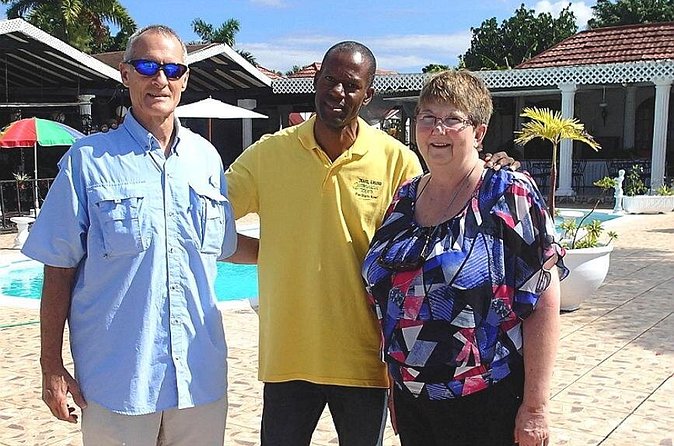 Montego Bay Hotels Private Airport Round Trip Transfers - The Service Style: Punctual Drivers and Responsive Dispatch