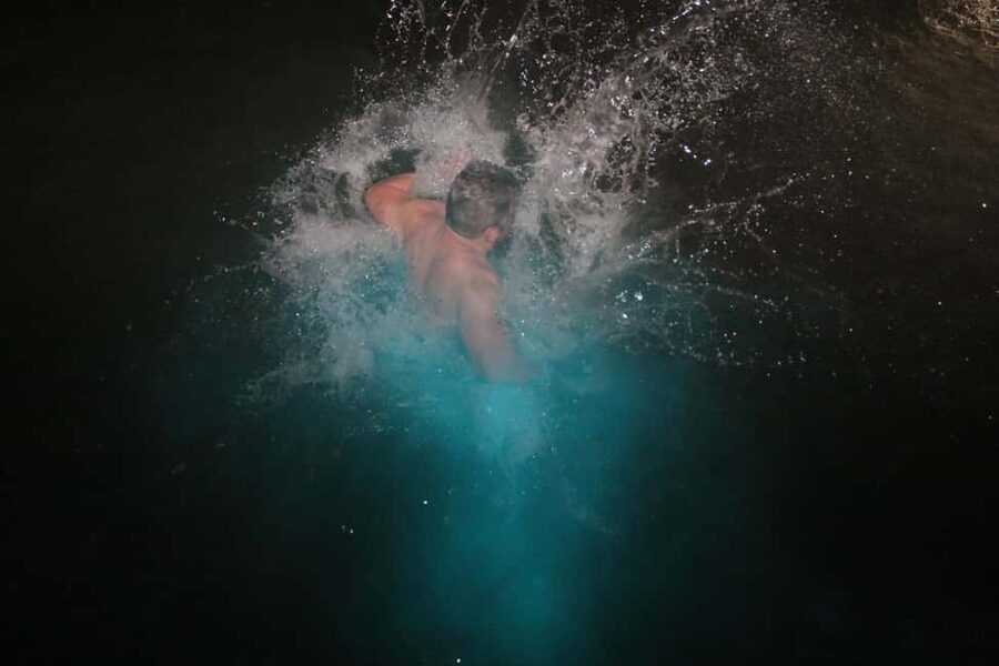 Montego Bay: Luminous Lagoon Evening Boat Tour - If you swim: how your movement affects the glow