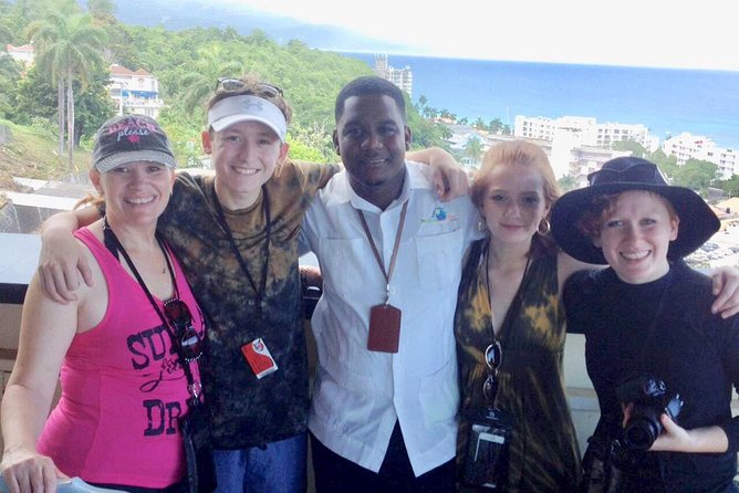 Montego Bay Private and Customized Highlights Day Tour - The First Stretch: Patties, Fruit, Gifts, and a View Around the Airport Area