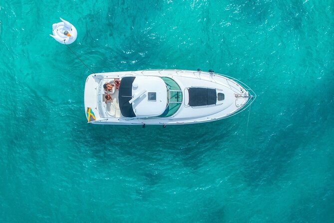 Montego Bay Private Yacht Tour with Open Bar and Lunch - Harbor Cruise Around Montego Bay: The Views Without the Commotion