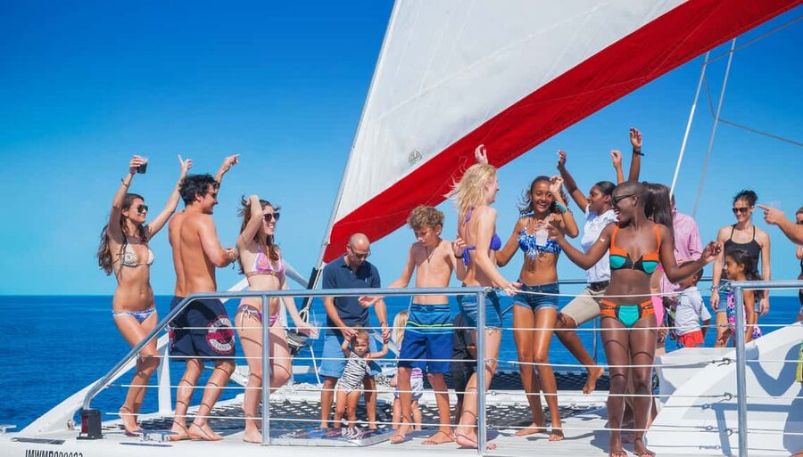 Montego Bay: Reggae Family Catamaran Cruise with Snorkeling - Montego Bay Catamaran: A 3-Hour Plan That Fits Busy Days