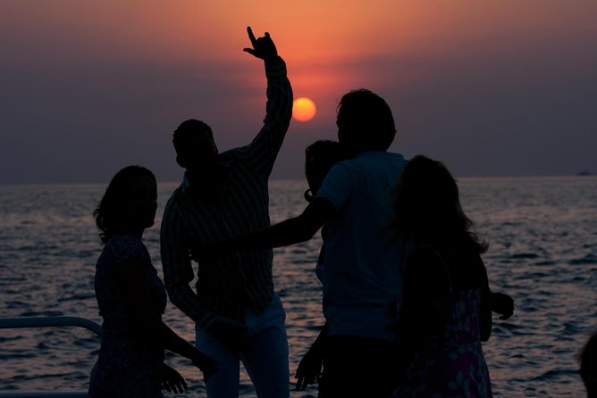 Montego Bay Reggae Sunset Catamaran Cruise - Your Food and Drinks Plan: Appetizers on Board, Margaritaville Off the Menu