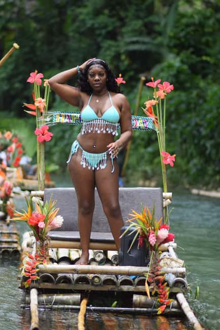 Montego Bay: River Rafting and Limestone Foot Massage - Boarding the 30-Foot Bamboo Raft: Comfort, Safety, and What You’ll Learn