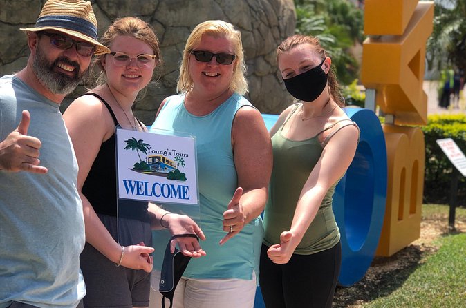Montego Bay Roundtrip Luxury Transfer with Lounge Access - Who this is best for in Montego Bay