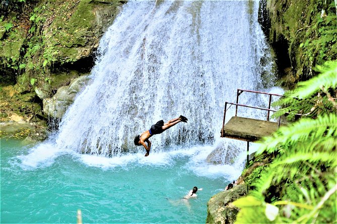 Montego Bay Shore Excursion: Blue Hole & Secret Falls Tour plus Shopping - From Cruise Port to Blue Hole: The Smooth Start in Air-Conditioned Comfort