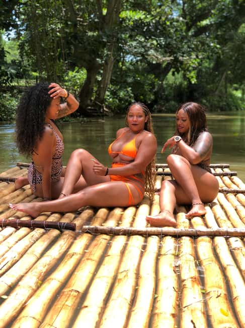 Montegobay: Rafting Tour with Limestone Massage - Bamboo rafting on Jamaica’s Great River: calm water, real countryside