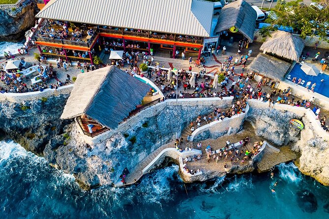Negril 7 Mile Beach and Rick's Cafe Tour From Montego Bay Jamaica - Comfort details that quietly make the day easier