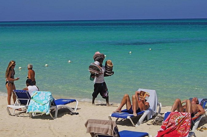 Negril 7 Mile Beach & Rick's Café Combo Tour from Montego Bay - What’s included (and what you’ll likely pay for on your own)