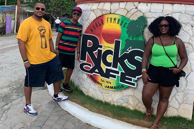 Negril 7 Mile Beach & Ricks Cafe Sunset Tour (Private ) - What to eat and how to plan your budget for lunch