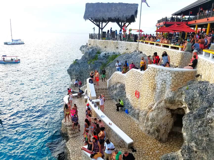 Negril Beach Experience & Rick's Cafe from Montego Bay - Jerk Chicken And Local Dishes: Eating Like Negril, Not Like a Tourist