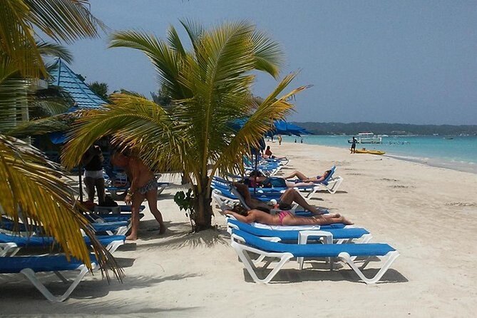 Negril Beach, Ricks Cafe and Margaritaville from Montego Bay - Margaritaville and Club 2727: a playful wrap-up on the Hip Strip
