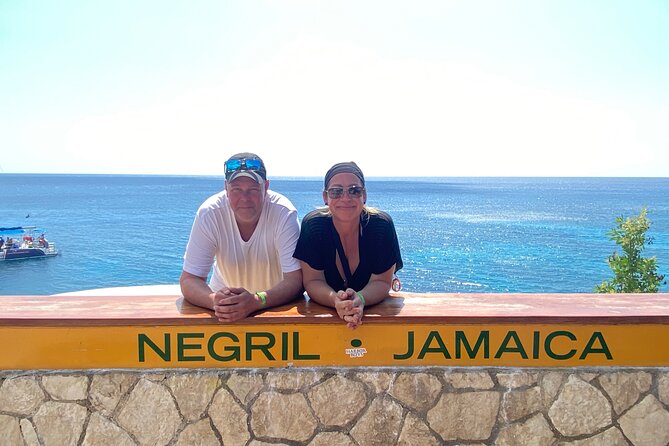 Negril day! beach and west end Cliffs with French Guide - Photos and a complimentary video: small extra that changes the value