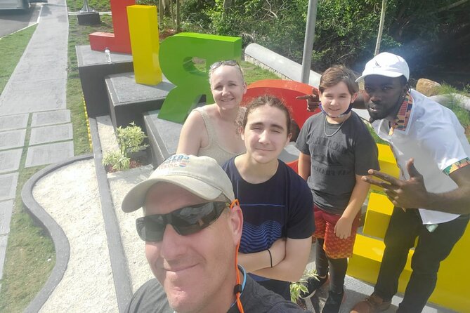 Negril, Seven Mile Beach, Rick's Cafe Private Day Tour - The tour vibe: what makes it feel special day to day