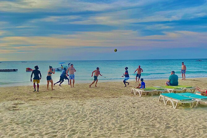 Negril Seven Miles Beach And Ricks Cafe Tour - The Human Factor: Why Oshane’s Style Gets Mentioned