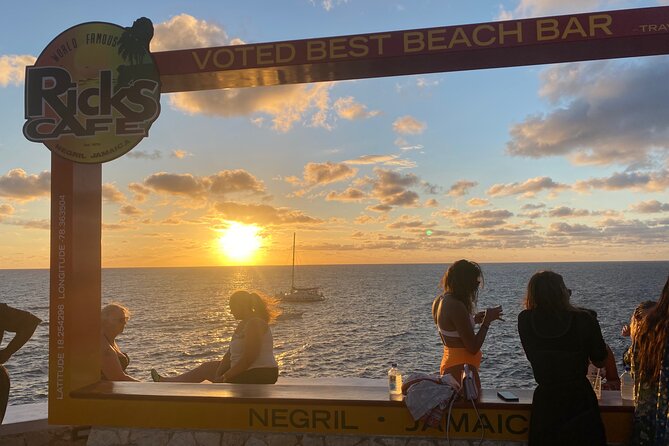 Negril Seven Miles Beach And Ricks Cafe Tour - Getting There in Air-Conditioned Comfort: Pickup That Actually Helps