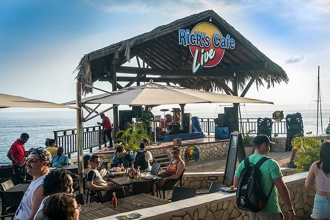 Negril Seven Miles Beach Day and Rick's Cafe Sunset Private Tour - Patsy’s Coffeeshop: coffee, ice cream, and an ocean-view break