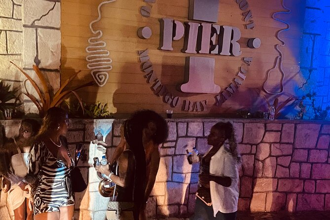 Night-life Party Club 2727 pick up and drop off in Montego Bay - Drinks, Snacks, and Making the Most of Four Hours
