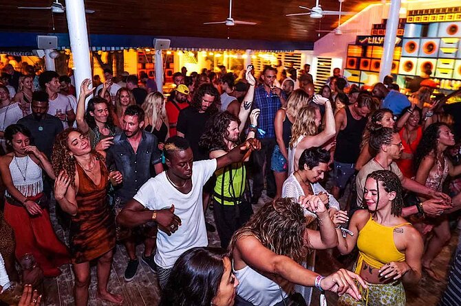 Nightlife & Clubbing in Montego Bay| Lounge 27/27, Pier 1, Taboo - Pier 1 at Sunset: Cocktails, Ocean Views, and a DJ Start