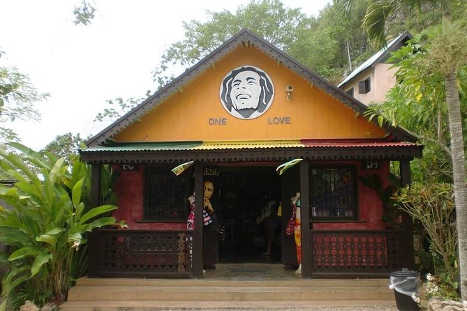Nine Mile Bob Marley Mausoleum Transportation [ Birthplace ] - Key details that make this transfer work