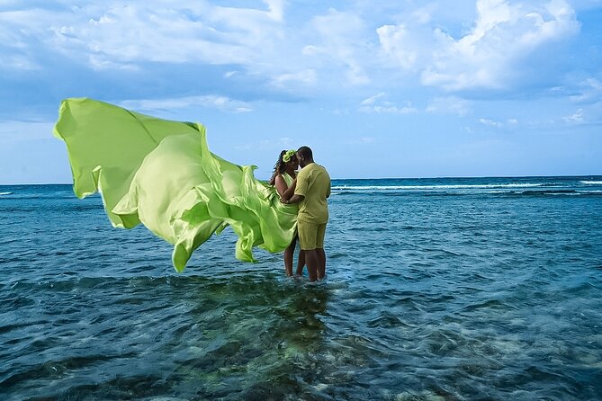 OceanShootJamaica Flying Dress, Montego Bay - The photo session: unlimited shots, coached poses, and the timeline
