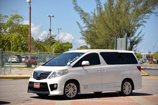 Ocho Rios Hotels Transfer Between Montego Bay Airport (MBJ) - Key takeaways