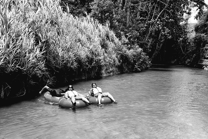 Omar's River Tubing from Montego Bay - The 90-minute float: What you’re actually doing on the river