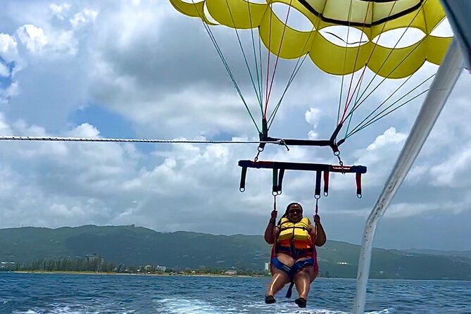 Parasailing Experience in Montego Bay - Safety Gear and the Guide’s Role (The Part That Makes It Feel Easier)