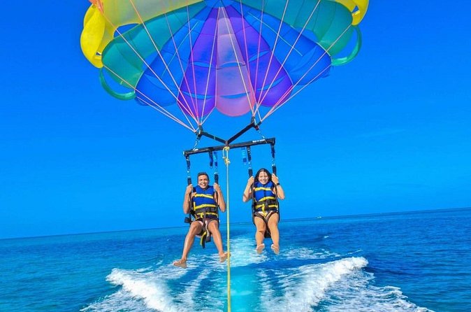 Parasailing Experience in Montego Bay - On the Boat for 15 Minutes: What the Waiting Actually Feels Like