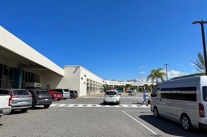 Private Airport Pickup and drop off in Jamaica - Private Ride Details: Air-Conditioned Comfort and On-Board WiFi
