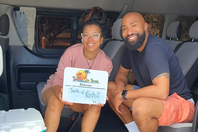 Private Airport Roundtrip Transfer From Montego Bay to Negril - From Sangster Airport to Negril: how the handoff really feels