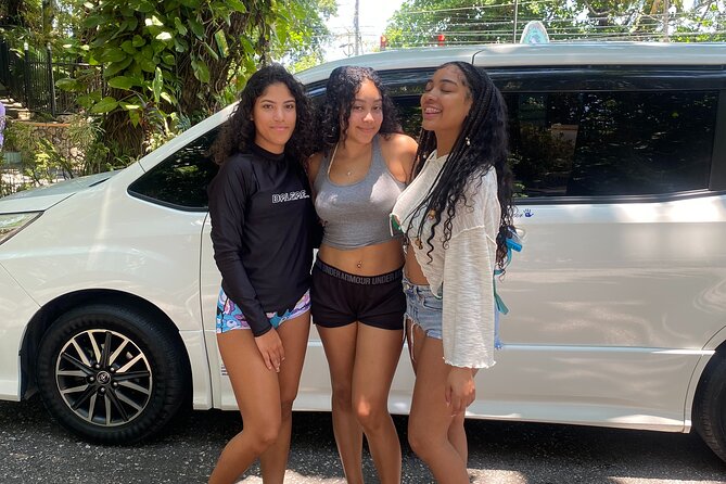 Private Airport Transfer to all resorts in Falmouth, Trelawny - Inside the Vehicle: Air-Conditioning, Two Screens, and WiFi on Board