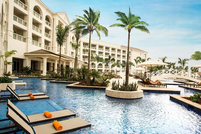 Private Airport Transfer to Hyatt Rose Hall Resort - Private Transfer vs. Taxi Lines and Coach Groups