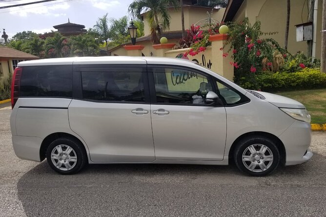 Private Airport Transfer to Jewel Grande Montego Bay Resort - Drop-Off at Jewel Grande: Straight to the Lobby, No Extra Wandering