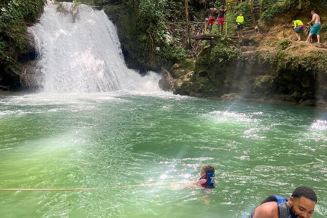 Private fun fill tour from Montego Bay to dunns river & blue hole - Ocho Rios Jerk Center: Lunch With Real Jamaican Options
