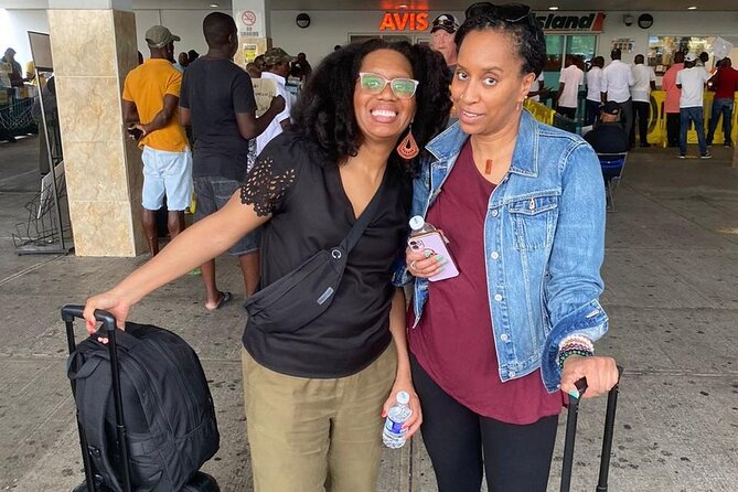 Private Montego Bay Airport MBJ to Montego Bay Hotels/ Resorts - One-Way vs. Round-Trip: Picking the Right Option