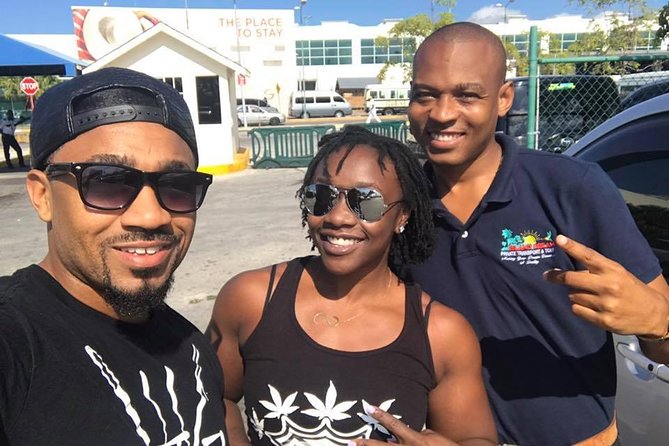 Private: Montego Bay Airport- Negril Resorts on the beach - MBJ Airport Pickup in Real Life: Finding Your Driver Quickly