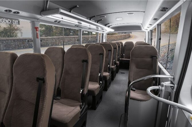 Private Montego Bay Airport Transfer to Montego Bay Hotels - Comfort and Communication: The Driver Makes the Difference