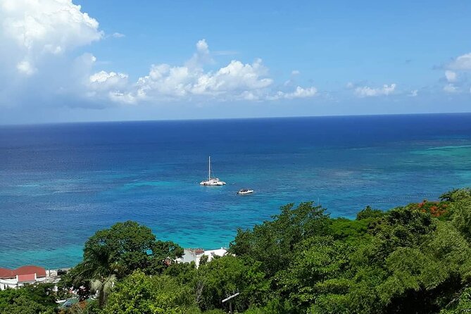 [PRIVATE] Montego Bay Highlights Tour - The drive-through sights that help you read the area