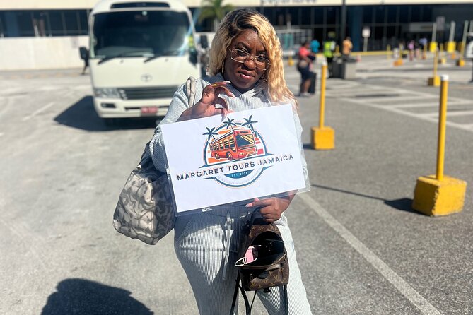 Private Montego Bay Jamaica Airport Transfer - Meeting Your Driver at MBJ Arrivals (Sangster International)