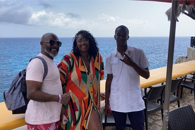 Private Negril 7 Mile Beach and Rick's Cafe Tour from Montego Bay - The driver experience: why people remember it