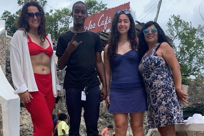 Private Negril 7 Mile Beach and Rick's Cafe Tour from Montego Bay - Rick’s Cafe: the sunset stop with real drama (and options)
